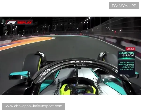 赛车激情与细节控：一次追尾前的低头调整